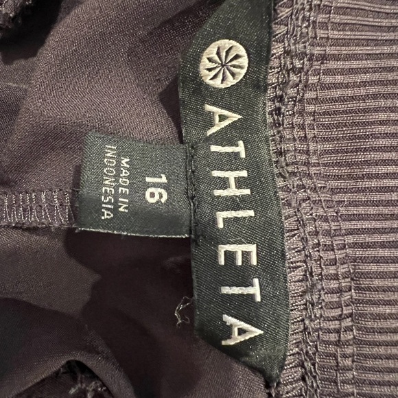 Athleta Ribbed Ankle (Brooklyn) Pant, Size 16, Charcoal - Picture 10 of 15